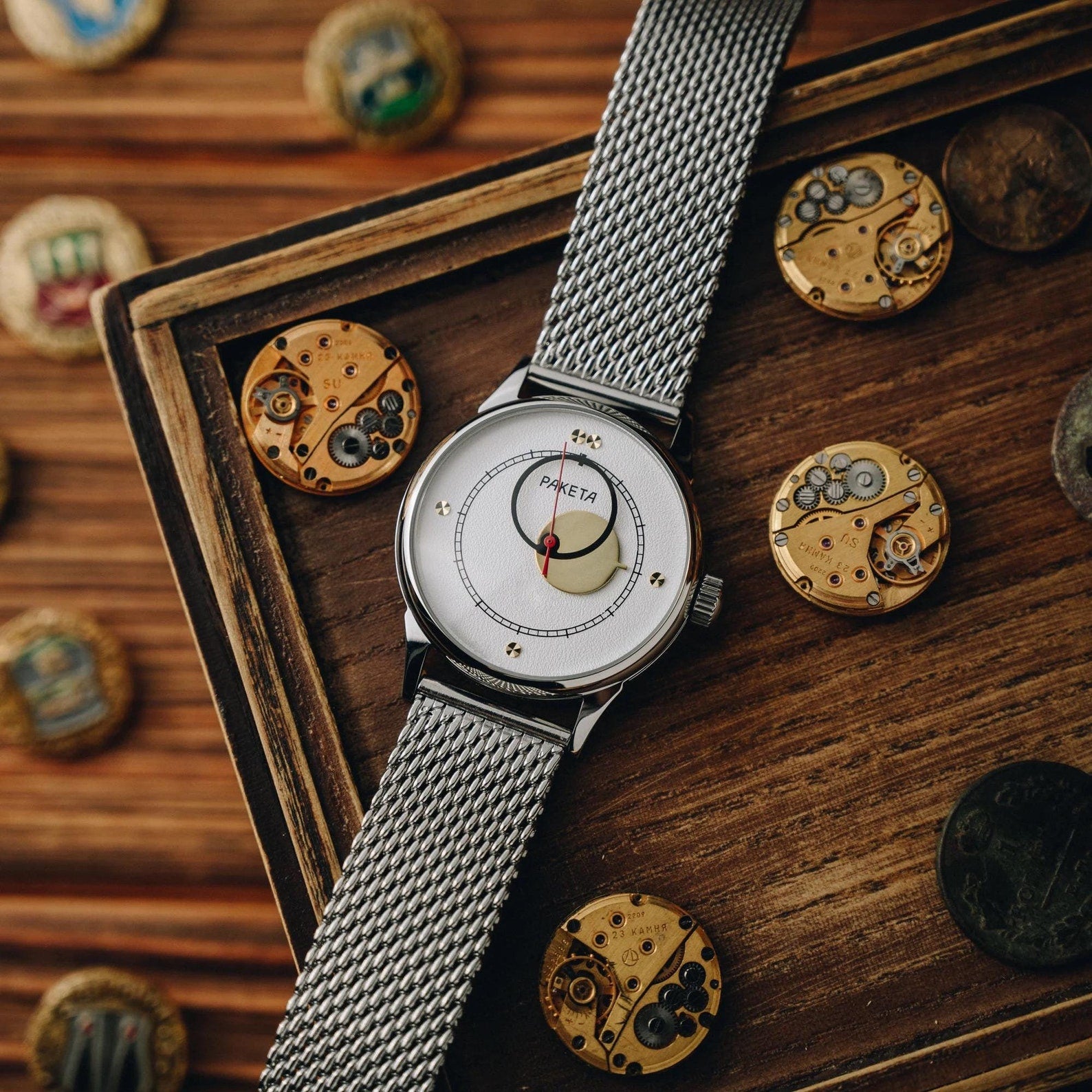 RAKETA COPERNICUS ANNÉES 1980 CADRAN BLANC 40MM