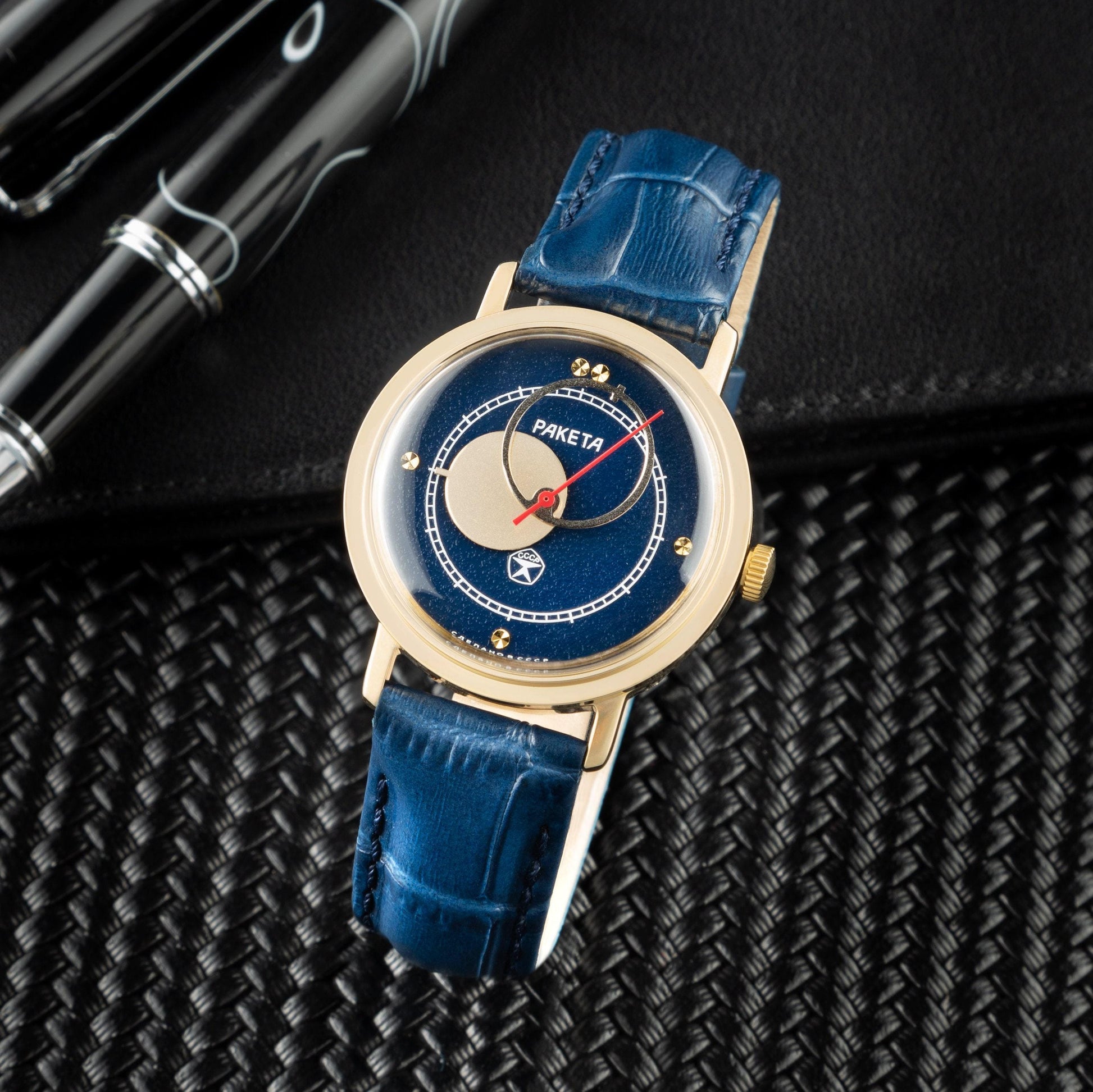 BLUE VINTAGE RAKETA "COPERNICUS" 1980S WATCH