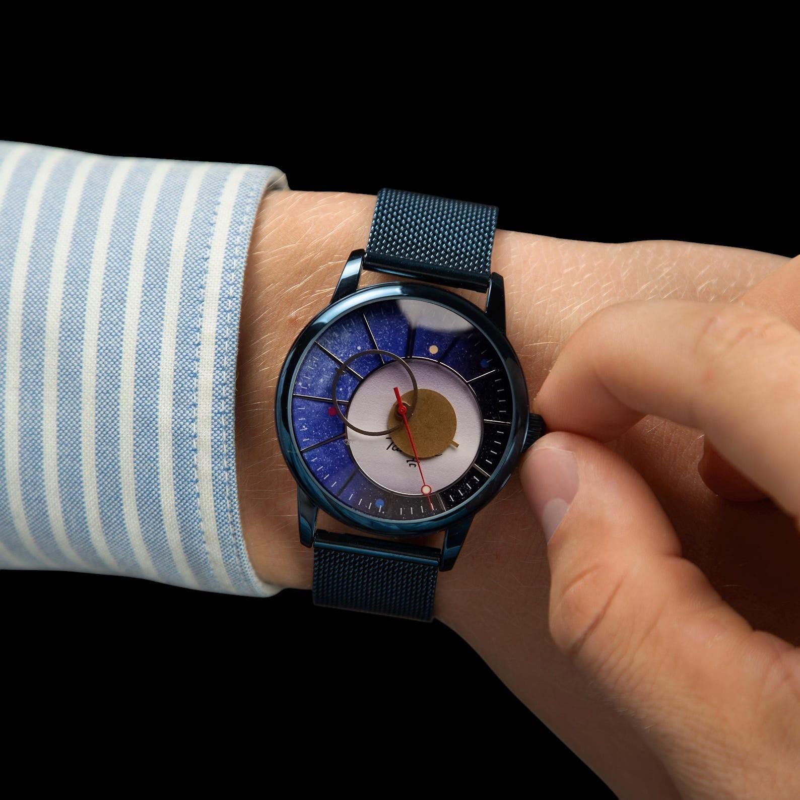 SOVIET BLUE WATCH RAKETA "COPERNICUS" 1990S