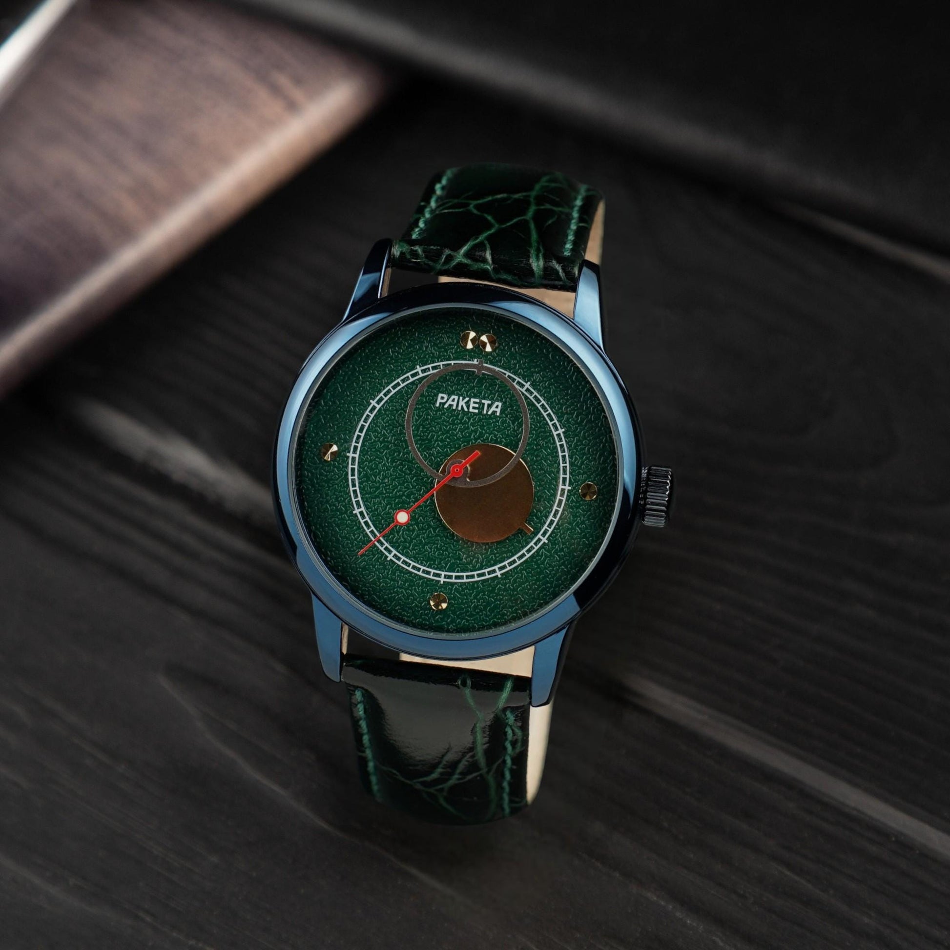 VINTAGE WRIST WATCH RAKETA "KOPERNIK" 1990S