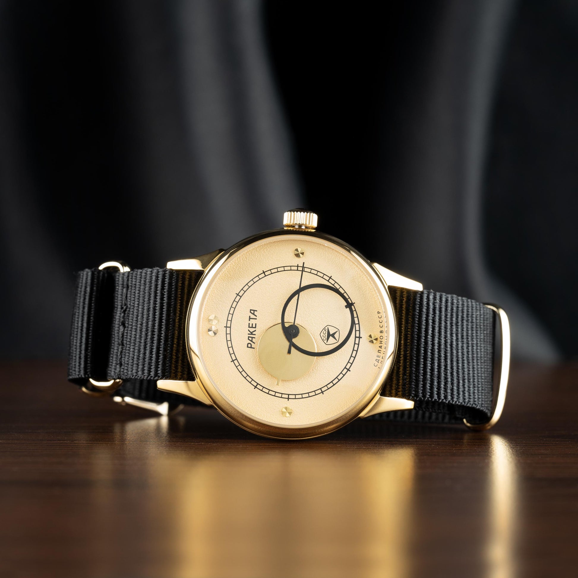 WRIST VINTAGE WATCH RAKETA "KOPERNIK" 1990S